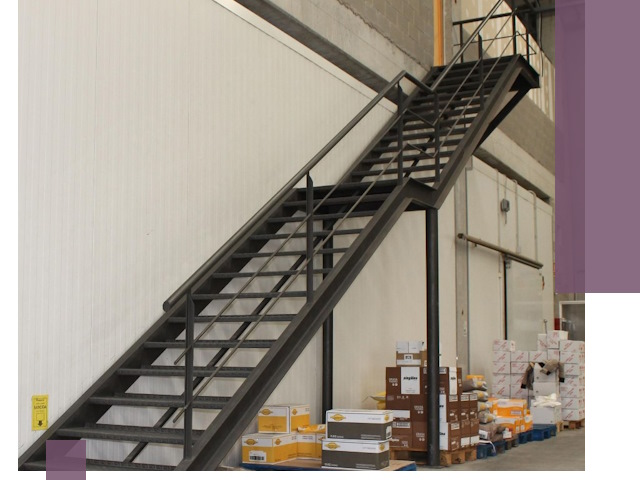 Лестницы для производства в Арзамасе — изготовление и монтаж