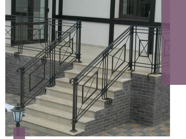 Перила для крыльца в Арзамасе — монтаж, изготовление и установка