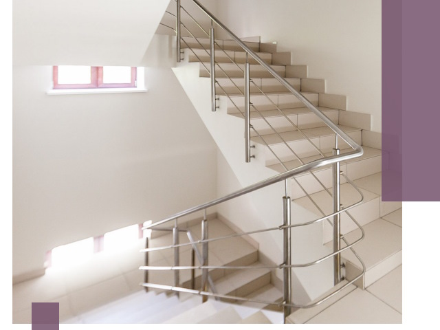 Установка и замена перил в подъезде в Арзамасе