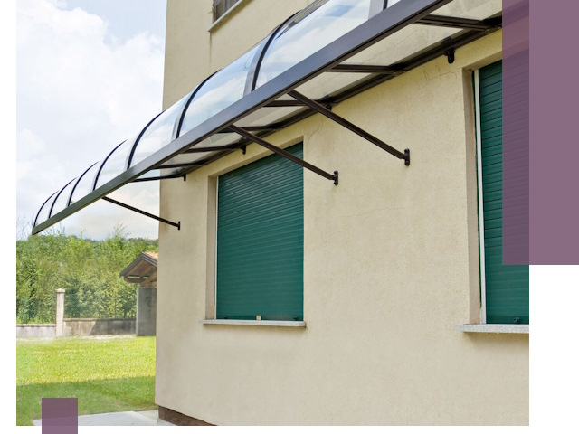 Козырьки над окнами в Арзамасе — изготовление и монтаж по выгоде