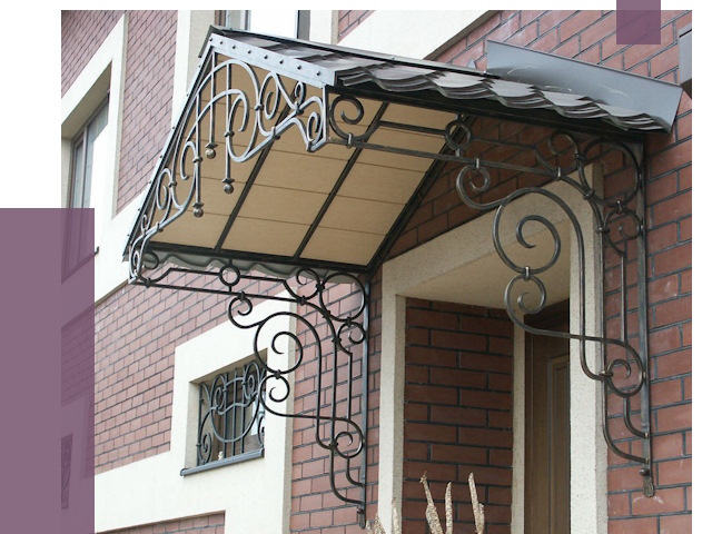 Двускатные козырьки в Арзамасе под ключ от 13576 руб.